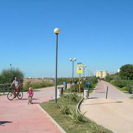 Ferienwohnung Fuer 8 Personen Ca 80 Qm In Bibione, Adriakueste Italien Und Umgebung Διαμέρισμα